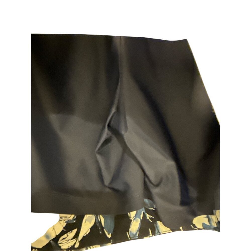 SC & CO Rayon/Nylon Navy Blue Floral Skort Size Small with Pockets Pre-Owned EUC - Picture 4 of 9